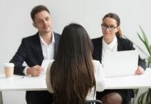 Mengapa Kejujuran Saat Interview Bisa Menjadi Pedang Bermata Dua?