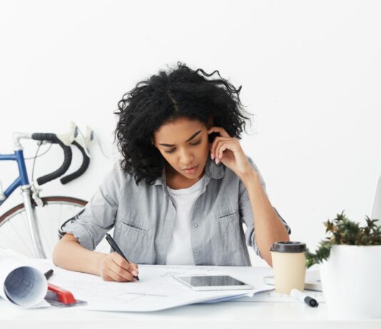 5 Dampak Buruk Karyawan yang Workaholic