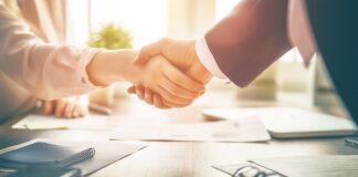 Pentingnya Customer Relation dan Perbedaan Dengan Customer Service