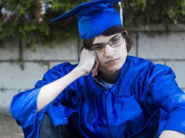 Tantangan Fresh Graduate Dalam Mengembangkan Karier