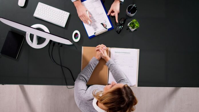 CV Biasa Sudah Nggak Cukup: Cara Menjual Diri Tanpa Terlihat Sombong