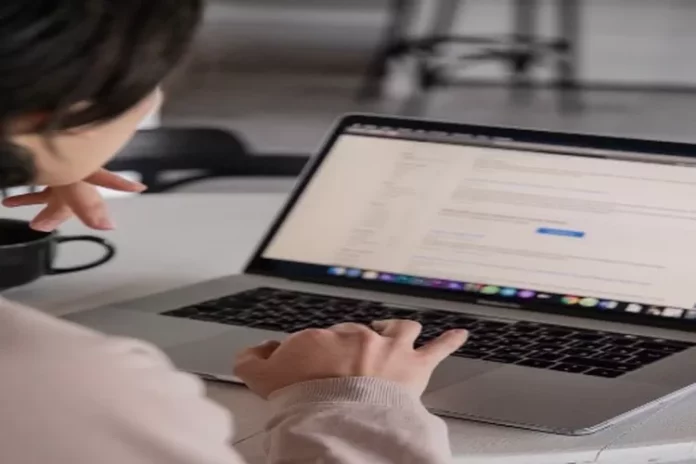 Waspadai Job Scam Online: Cara Cerdas Membedakan Lowongan Asli dan Palsu Waspadai Job Scam Online: Cara Cerdas Membedakan Lowongan Asli dan Palsu