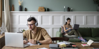 Anak Muda & Remote Work: Gaya Kerja Baru yang Jadi Tren Dunia