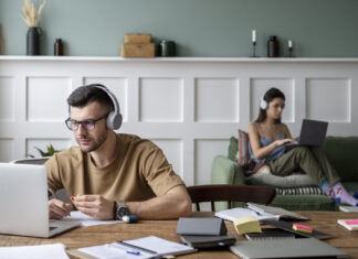 Remote Work Belum Mati: Tren Dunia Kerja yang Mengubah Kantor Modern