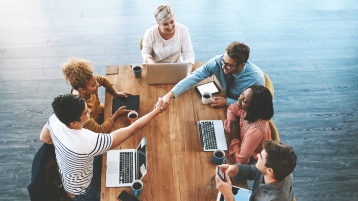 From Hiring to Inspiring: Strategi SDM Membangun Karyawan Produktif dan Bahagia From Hiring to Inspiring: Strategi SDM Membangun Karyawan Produktif dan Bahagia