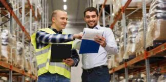 Layanan, Logistik, dan Ritel: Mengapa Pekerja Non-Teknologi di Frontline Kini Jadi Kunci Strategi Bisnis