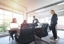 Kenapa Banyak Pekerja Tiba-Tiba Ingin Kembali ke Kantor? Inilah Faktanya!