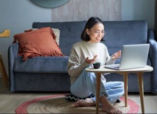 Fenomena ‘Hyper-Freelancer’: Cara Anak Muda 2026 Mengantongi 3 Penghasilan Sekaligus Fenomena ‘Hyper-Freelancer’: Cara Anak Muda 2026 Mengantongi 3 Penghasilan Sekaligus