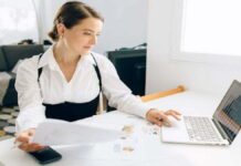 Dunia Kerja Bergerak Cepat, Sayangnya Banyak yang Masih Diam Dunia Kerja Bergerak Cepat, Sayangnya Banyak yang Masih Diam