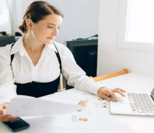 Dunia Kerja Bergerak Cepat, Sayangnya Banyak yang Masih Diam