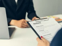 Jangan Kirim Ini di CV! 11 Kesalahan Fatal yang Bikin Peluang Kerjamu Sirna!