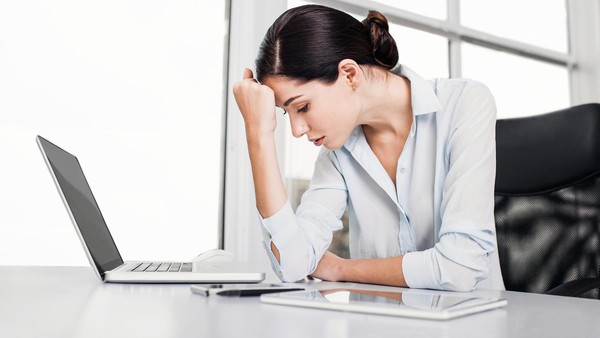 Pindah Kerja Tiap 2 Tahun: Strategi Karier atau Tanda Gagal Bertahan? Pindah Kerja Tiap 2 Tahun: Strategi Karier atau Tanda Gagal Bertahan?