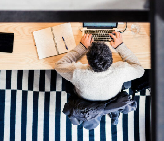 Kalau Ingin Bertahan di Dunia Kerja, Pola Pikir Ini Harus Segera Diubah