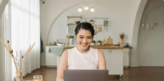 Kerja dari Rumah Bisa Bikin Kamu Lebih Kaya? Ini Rahasianya yang Jarang Diketahui