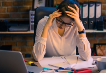 Kerja Keras Saja Tidak Cukup: Strategi Bertahan di Dunia Kerja Saat Ini