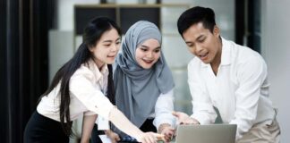 Kerja Cerdas di Era Overwork: Cara Tetap Waras dan Produktif