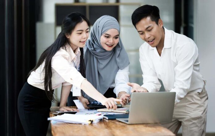 Kerja Cerdas di Era Overwork: Cara Tetap Waras dan Produktif