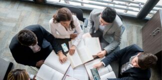 Ketika Passion Tidak Membayar Tagihan: Realita Dunia Kerja Dewasa