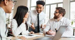 Realita Dunia Kerja yang Jarang Dibahas di Seminar dan Motivasi