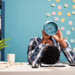 Burnout di Tempat Kerja: Masalah Pribadi atau Sistem Kerja?