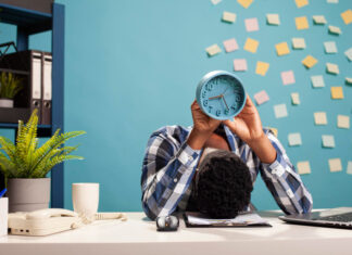 Burnout di Tempat Kerja: Masalah Pribadi atau Sistem Kerja?