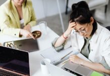 Ketika Masalah Kerja Terbawa ke Rumah