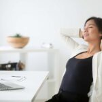 Duduk Seharian, Lelahnya Sampai Pikiran