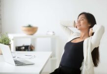 Duduk Seharian, Lelahnya Sampai Pikiran