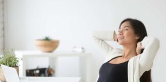 Duduk Seharian, Lelahnya Sampai Pikiran