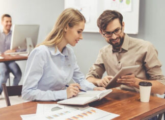 Dunia Kerja dan Kedekatan Emosional: Apa yang Perlu Dijaga?