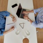 Bekerja Tanpa Keterikatan: Saat Pekerjaan Tidak Lagi Terasa Milik Sendiri