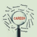 Tidak Harus Tahu Segalanya Sejak Awal: Mitos tentang Karier yang “Harus Jelas” Tidak Harus Tahu Segalanya Sejak Awal: Mitos tentang Karier yang “Harus Jelas”