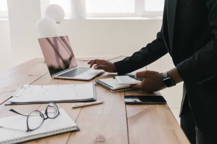 Keseimbangan Bukan Kemewahan: Ini Kebutuhan di Dunia Kerja