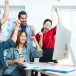 Career Anxiety di Usia 20–30 Tahun: Takut Tertinggal di Tengah Persaingan