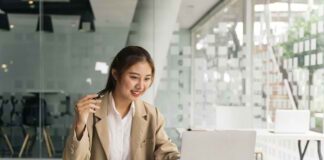 The Attention Economy at Work: Ketika Fokus Menjadi Aset Paling Berharga di Kantor