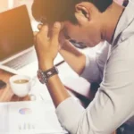 Silent Pressure di Tempat Kerja: Tekanan yang Tidak Diucapkan Tapi Terus Terasa Silent Pressure di Tempat Kerja: Tekanan yang Tidak Diucapkan Tapi Terus Terasa