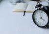 Fenomena “Mental Clock-In”: Pikiran Sudah Lelah Bahkan Sebelum Jam Kerja Dimulai Fenomena “Mental Clock-In”: Pikiran Sudah Lelah Bahkan Sebelum Jam Kerja Dimulai