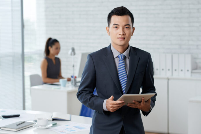 Mengapa Nilai Seorang Profesional Ditentukan oleh Dampak, Bukan Kesibukan? Mengapa Nilai Seorang Profesional Ditentukan oleh Dampak, Bukan Kesibukan?