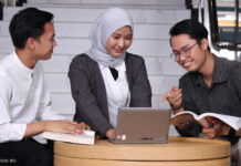 Mengapa Profesional Perlu Belajar Membedakan "Tidak Setuju" dan "Tidak Mendukung"?